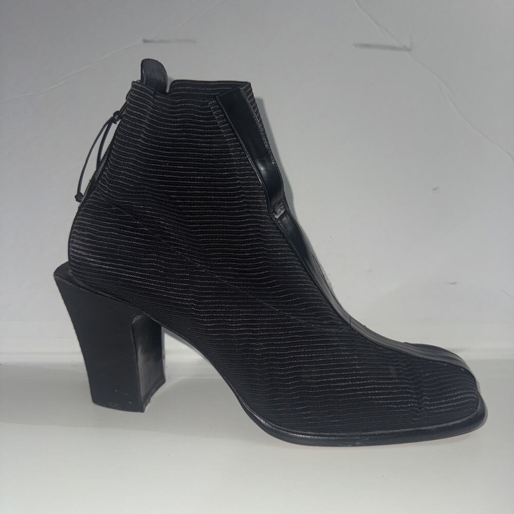 Vtg Y2K Donald Pliner Black Fabric Ankle Booties Women's Size 9 Made in Spain